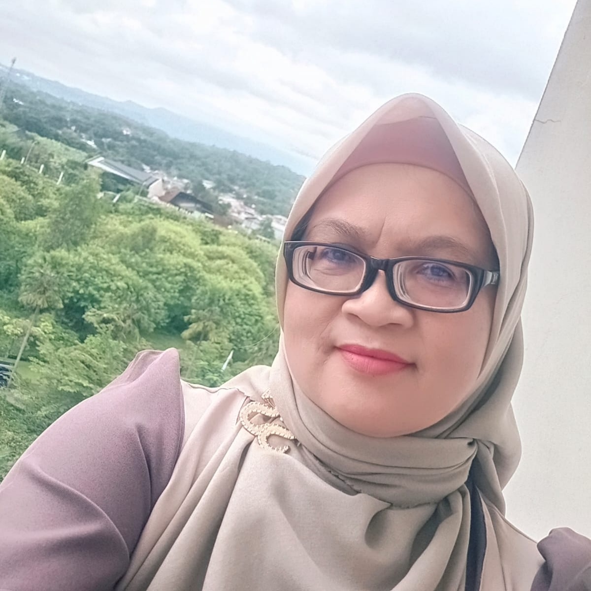 Foto Sponsor IMAS SITI SARIPAH